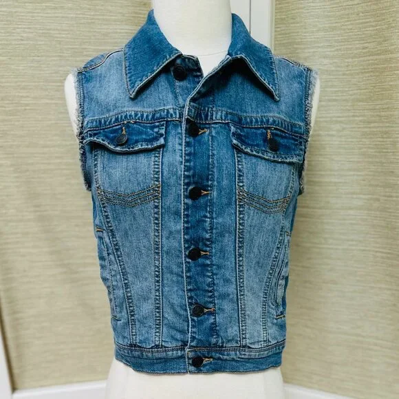 American Rag Jean Vest Medium Wash Frayed Arms Denim Vest Western - Picture 1 of 5